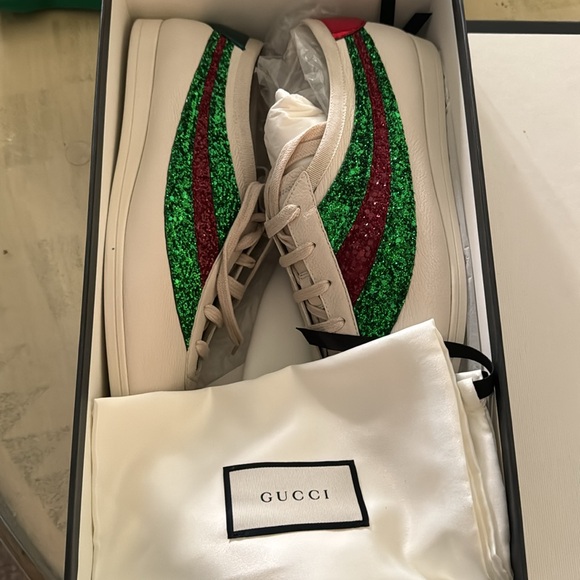 Gucci Men's Sparkly Trainers - Picture 6 of 6